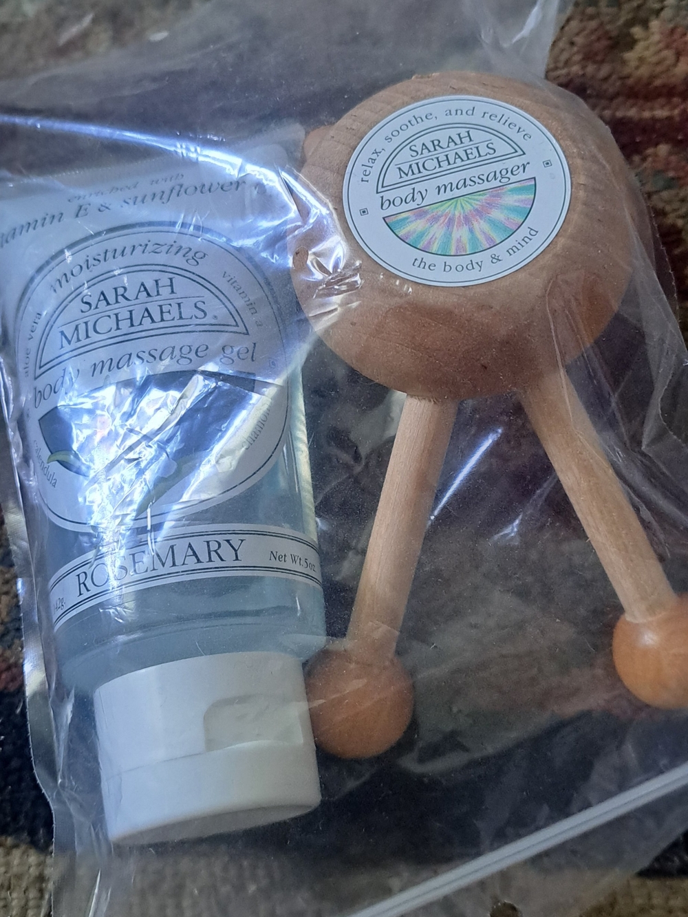 Rosemary Sarah Michaels Body Massage Gel with Natural Wood Massager